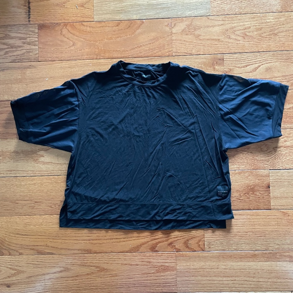 Machines For Freedom Cycling Athletic Cropped Black Tech Tee Mesh Short Sleeve